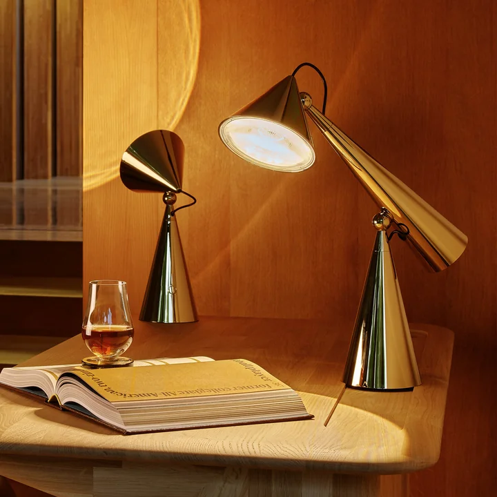 Tom Dixon - Pose Task LED Tischleuchten und LED Tischleuchten, silber