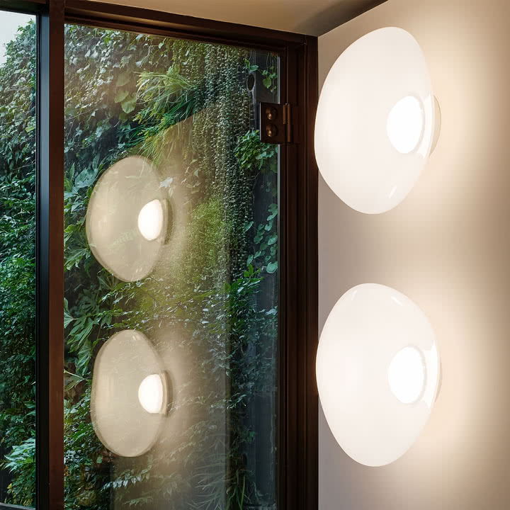 Tom Dixon - Melt LED Wandleuchte / Deckenleuchte, 50 x 28 cm, opal / silber