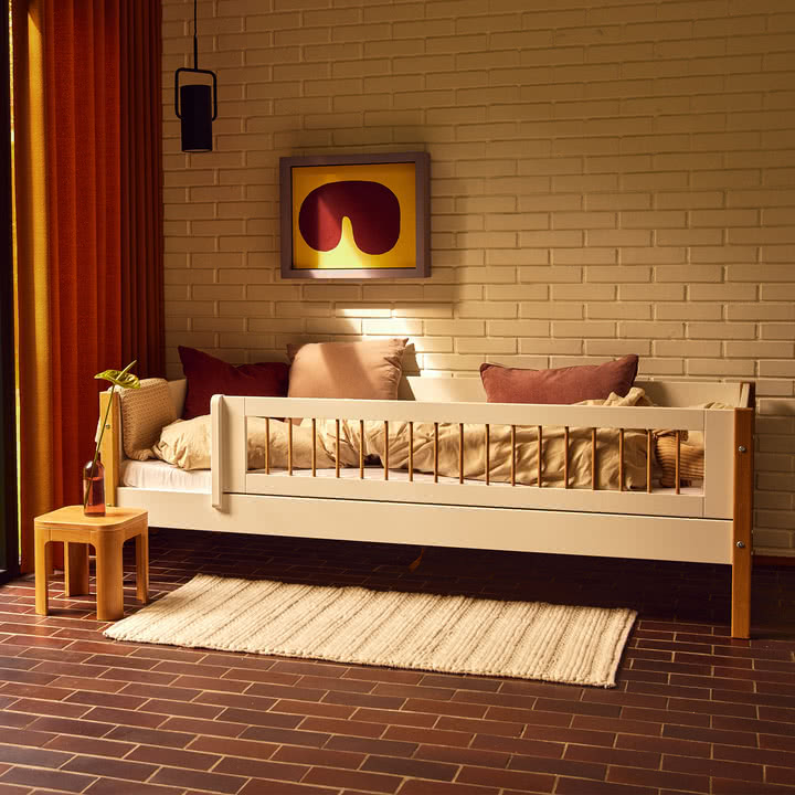Flexa - Nor Einzelbett mit Absturzsicherung, 90 x 200 cm, Eiche / weiß