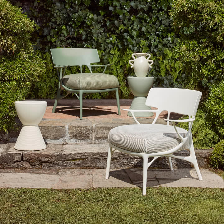 Kartell - A.I. Outdoor Lounge Chair, weiß / weiß-beige (Stoff Twill)