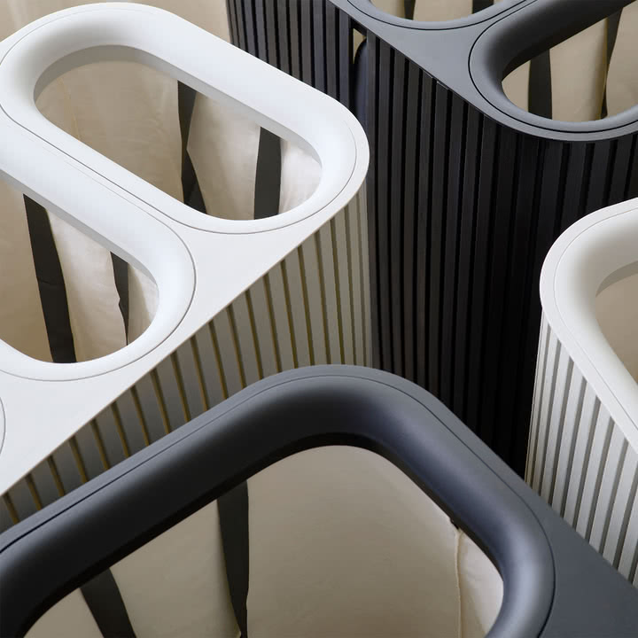 Joseph Joseph - Tota Luxe Wäschetrennkörbe 90 l, Bambus ecru und schwarz