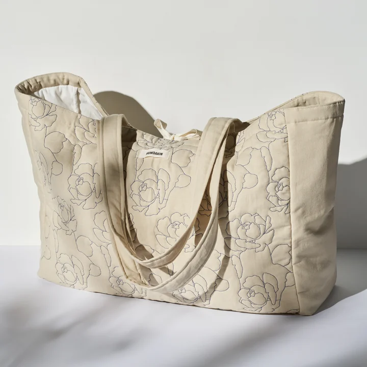 Humdakin - Maxi Tragetasche, light stone / peony quilt