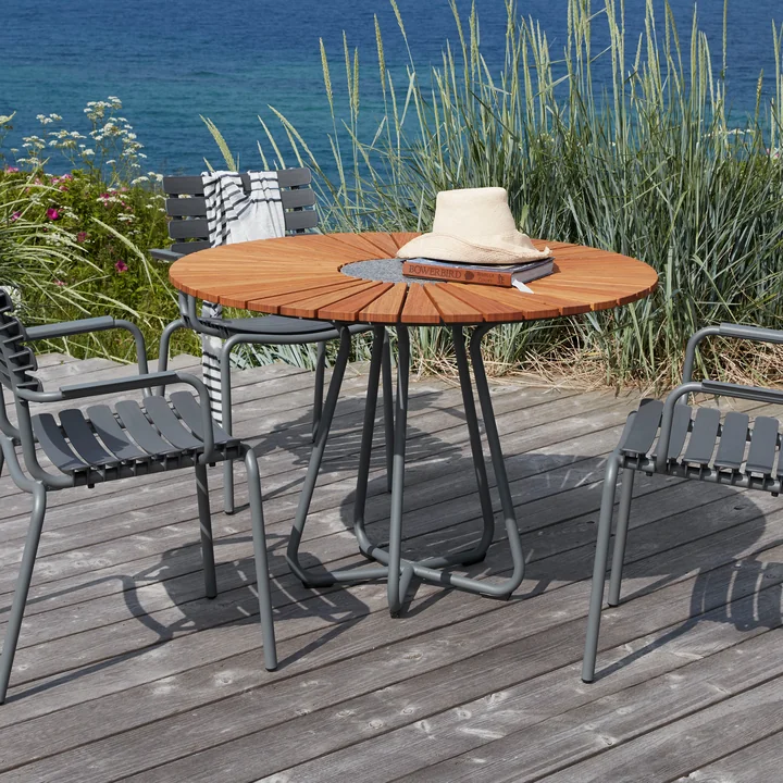 HOUE - CIRCLE Outdoor Tisch