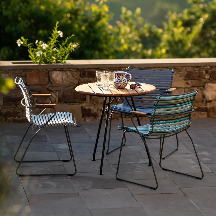 HOUE - CLICK Outdoor Dining Armlehnstuhl mit niedriger Lehne
