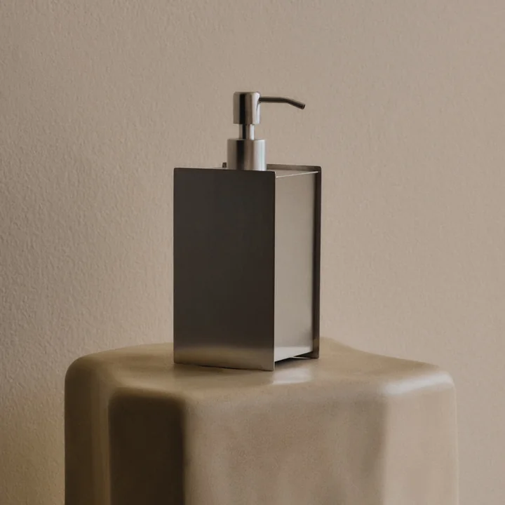 Ferm Living - Sama Seifenspender, Edelstahl