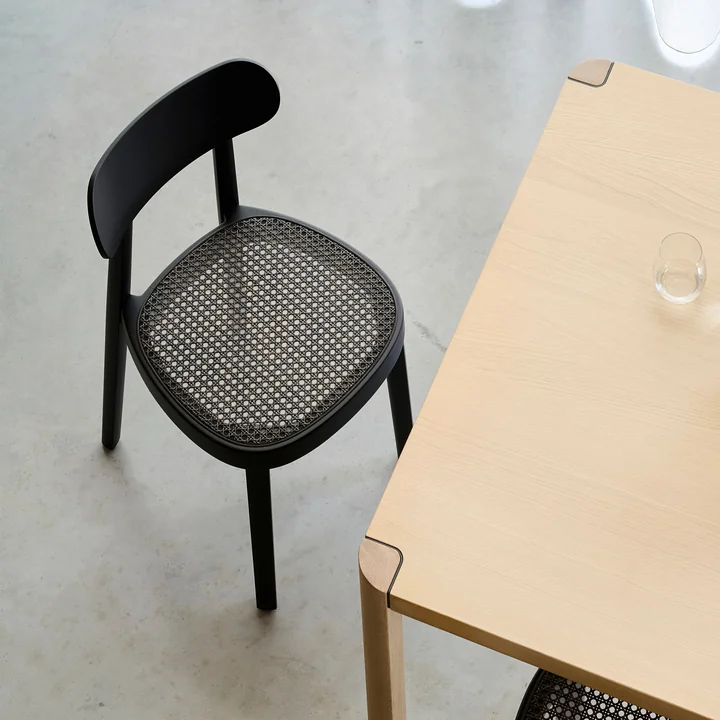 Thonet - 118 Stuhl, Rohrgeflecht Dark Melange mit Kunststoffstützgewebe / Buche schwarz gebeizt (TP 29)
