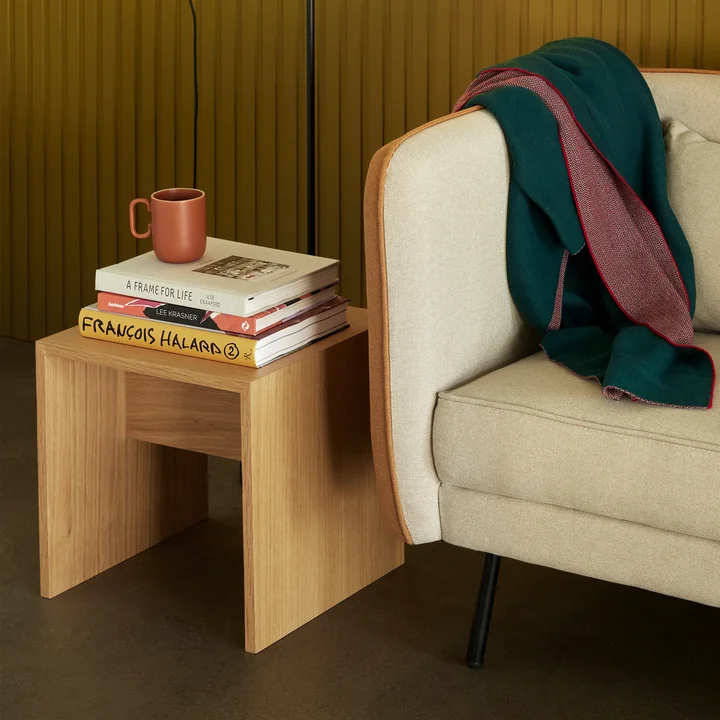 Hübsch Interior - Less Beistelltisch, 42 x 42 cm, Eiche natur