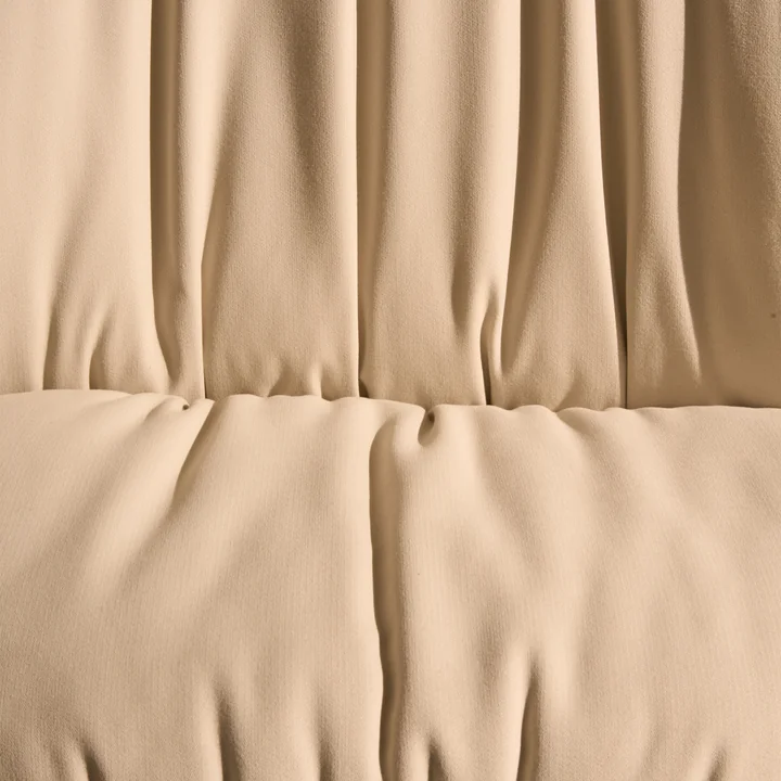 Gubi - Beetle Soft  Chair, Vollpolsterung, Chrom schwarz / Reales (001)