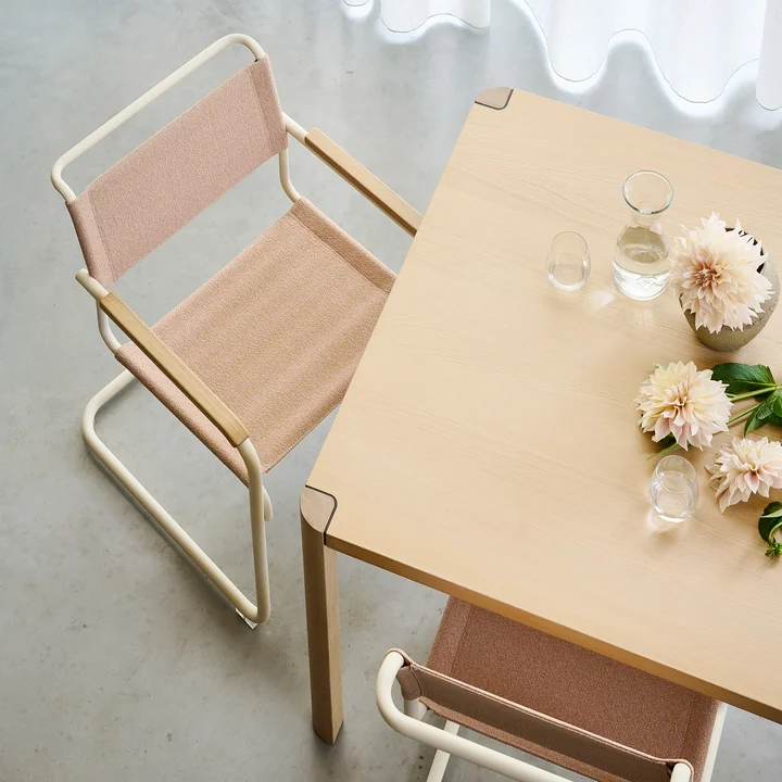 Thonet - S 34 V Armlehnstuhl, perlweiß / lotus (Stoff Rohi Cento) / Armlehne Eiche geölt