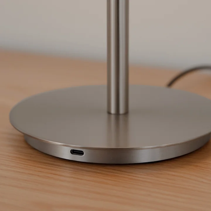 Umage - Audrey LED Tischleuchte, Stahl