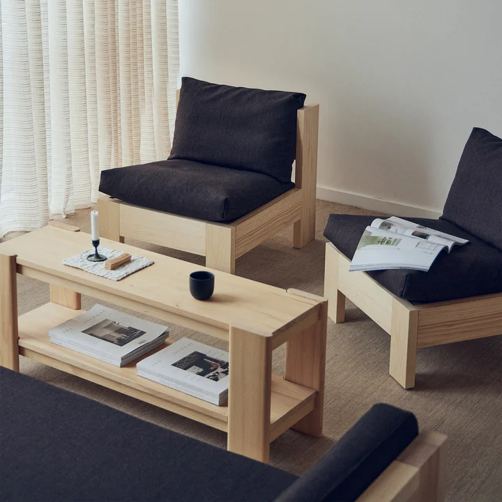 Form & Refine - Icon Loungesessel, Kiefer matt lackiert