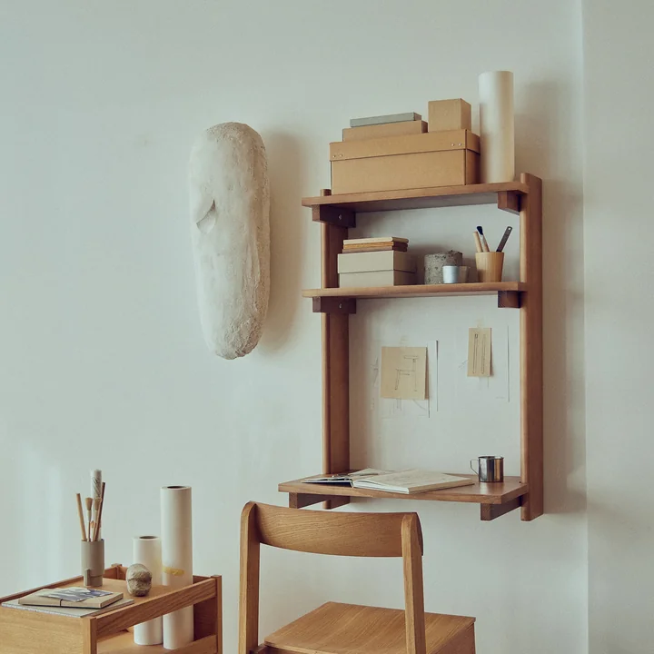 Form & Refine - Beam 3 Wandsekretär, 60 x 90.5 cm, Kiefer matt lackiert, Tiefbraun