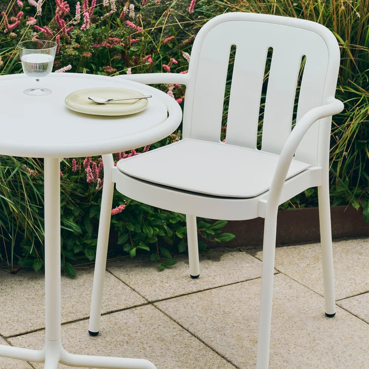 HAY - Deville Armlehnstuhl mit Sitzkissen, Outdoor, cream white