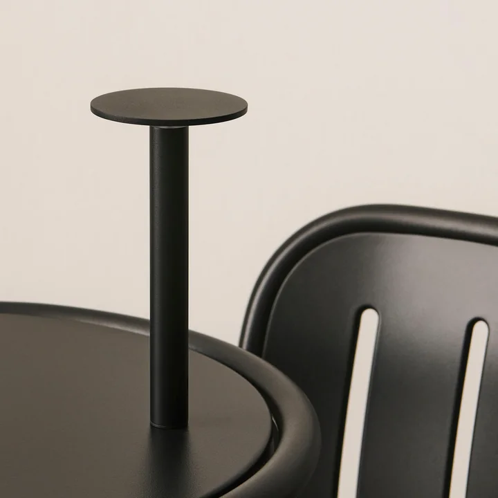 HAY - Host Portable LED Tischleuchte 220, anthrazit