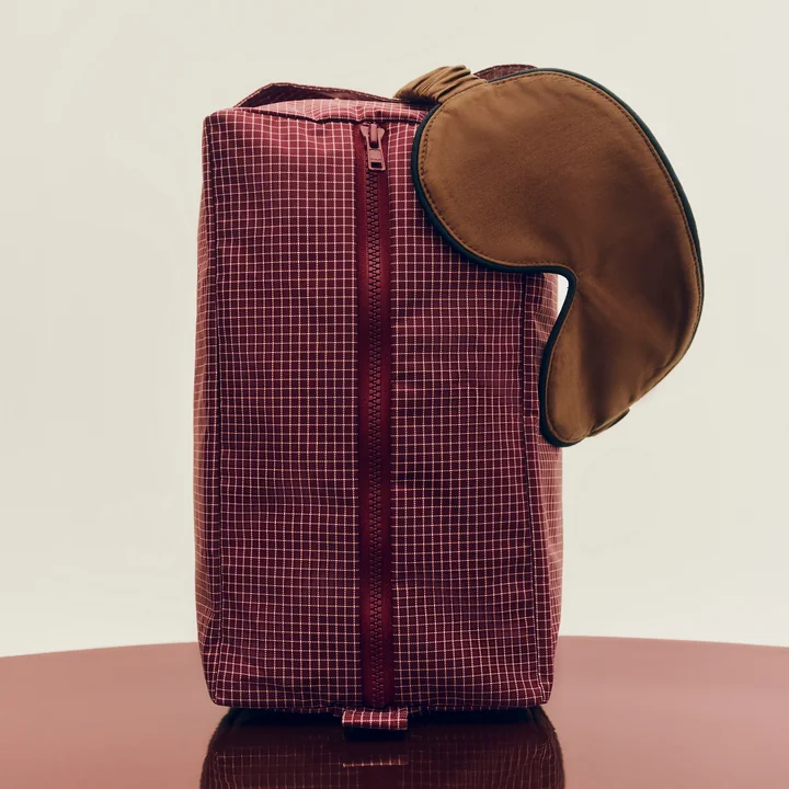 HAY - Grid Wash Bag M, burgundy