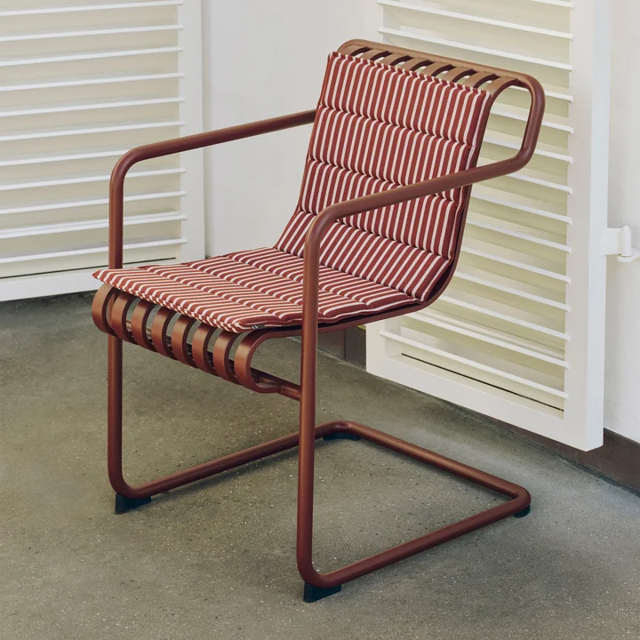 HAY - Terrazza Faltbares Sitzkissen, dicke Streifen, terrakotta