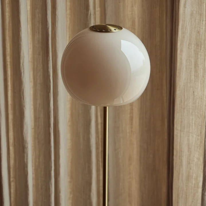 Frandsen - Ball Stehleuchte Glas, sand grey