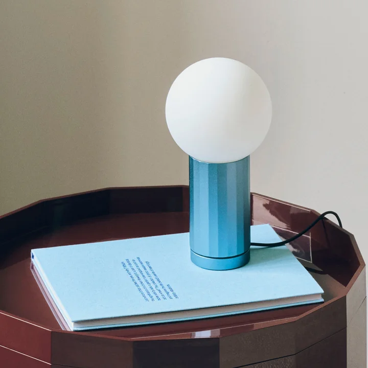 HAY - Turn On LED Tischleuchte, blau