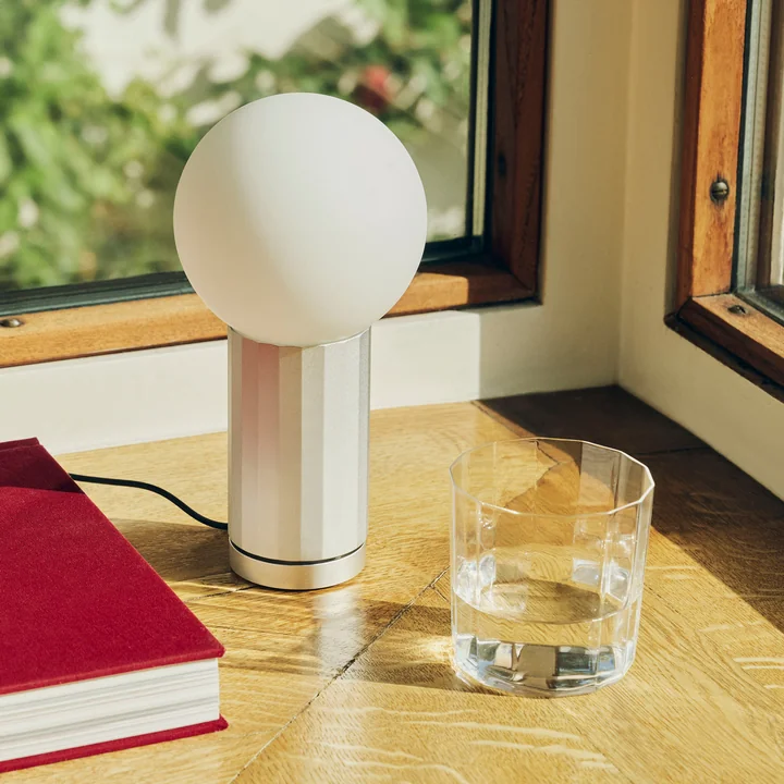 HAY - Turn On LED Tischleuchte, Aluminium