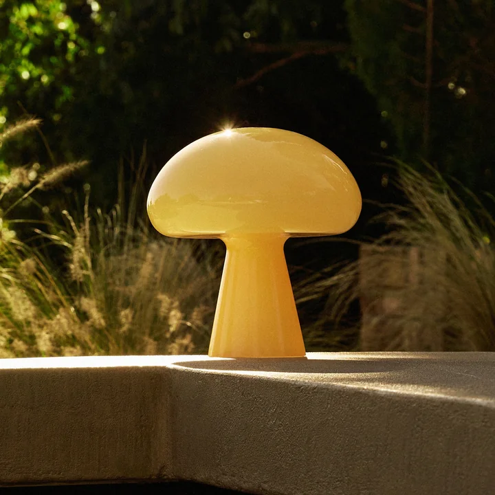 Gubi - Obello LED Akkuleuchte Outdoor, mellow yellow