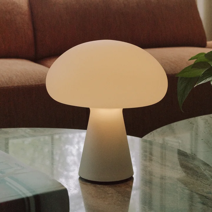 Gubi - Obello LED Akkuleuchte Outdoor, frosted Glas