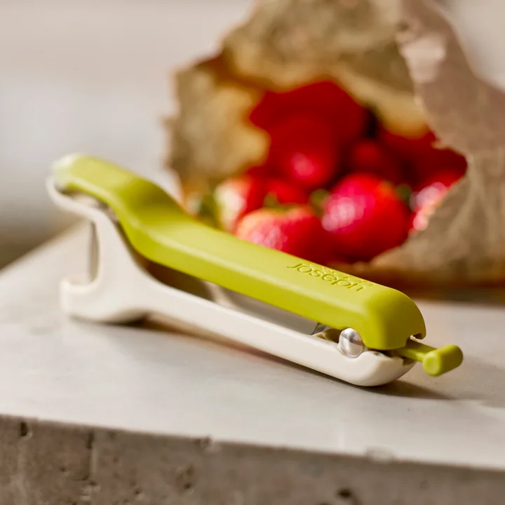 Joseph Joseph - Tweezy 2-in-1 Entkerner, stone / green