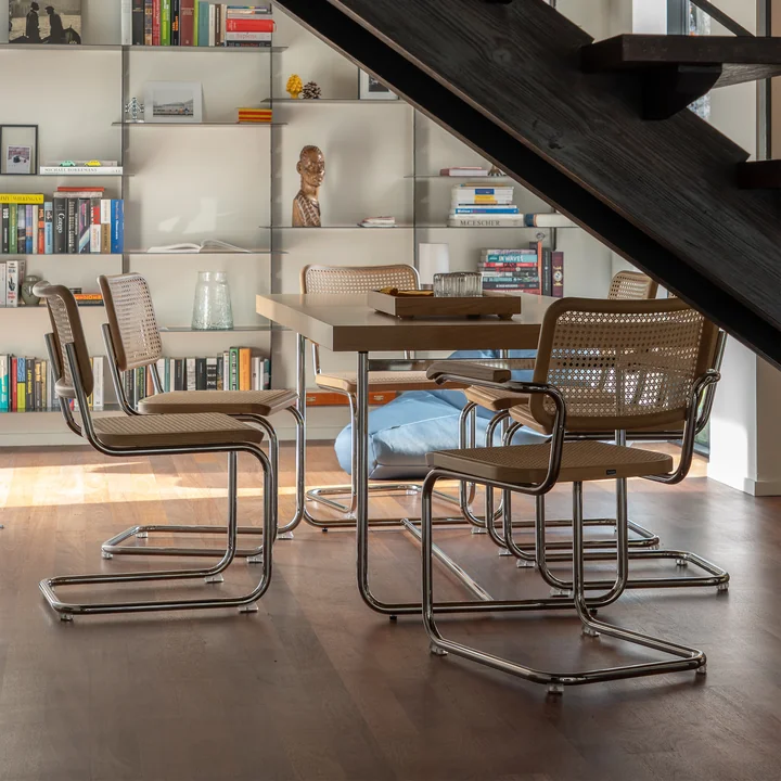 Thonet - S 32 und S 64 Freischwinger