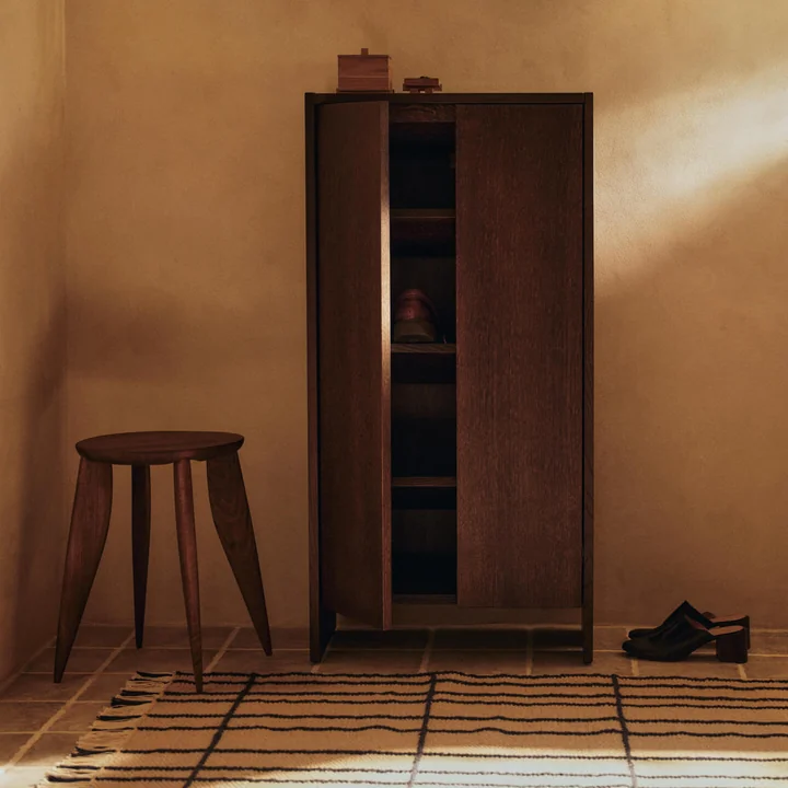 Ferm Living - Feve Beistelltisch, Ø 42 x H 45 cm, Walnuss