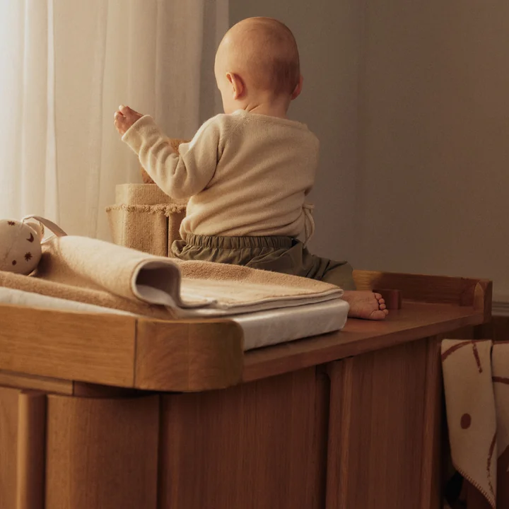 Ferm Living - Tilu Wickelaufsatz für Tilu Kommode