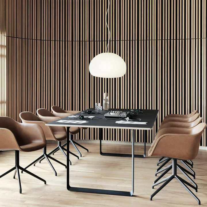 Muuto - Fluid Pendelleuchte, opalweiß