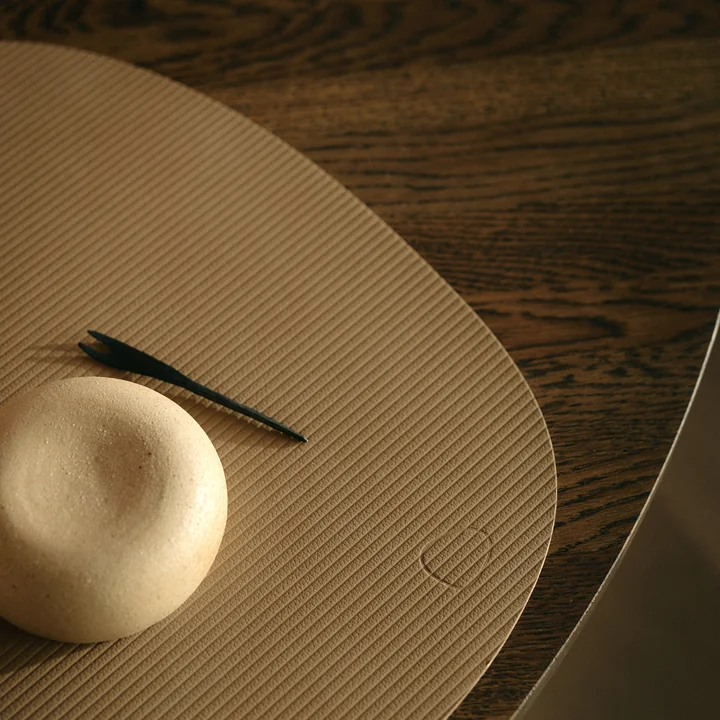 Lind DNA - Tischset Curve M