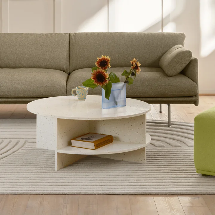 Muuto - Halves Couchtisch, off-white terrazzo