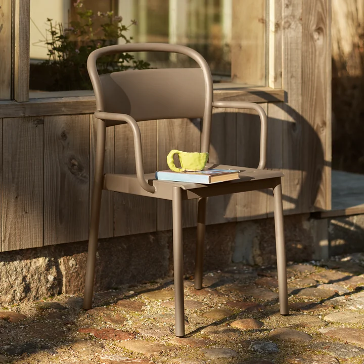Muuto - Linear Steel Armchair Outdoor, taupe
