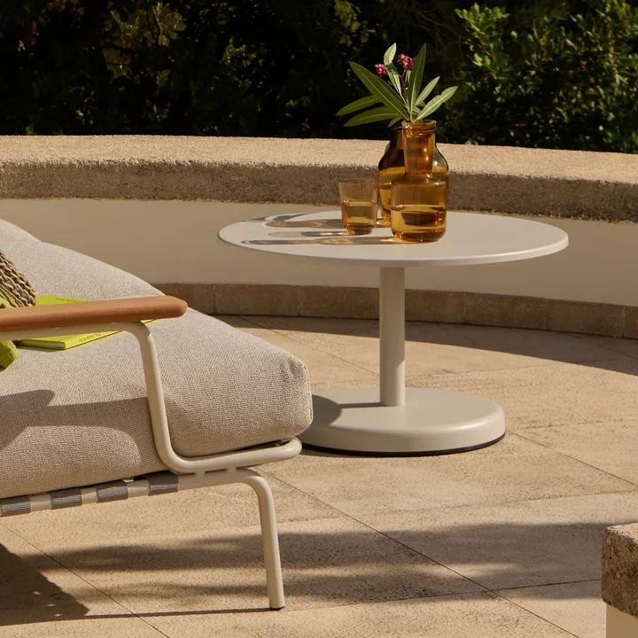 Muuto - Linear Steel Outdoor Kaffeetisch, Ø 70 x H 40 cm, grau 