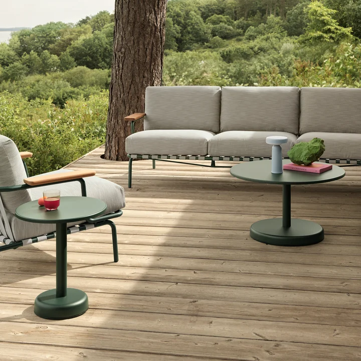 Muuto - Linear Steel Outdoor Kaffeetische, dunkelgrün