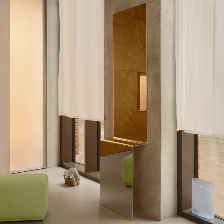 Muuto - Pleat Spiegel, polished steel