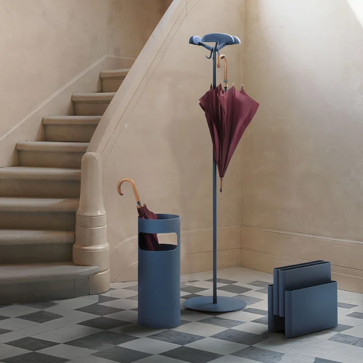 Kartell - Alta Tensione Garderobenständer, mat blue