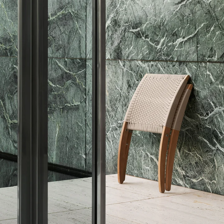 MG501 Cuba Chair Outdoor, Teak unbehandelt / sesame von Carl Hansen