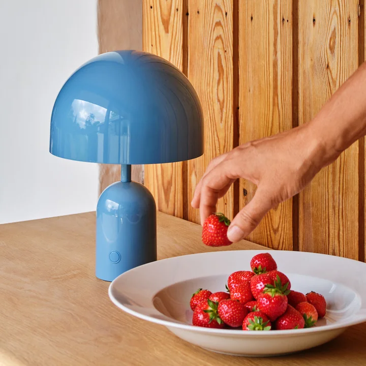 Tom Dixon - Bell LED Tischleuchte mit Akku, babyblau