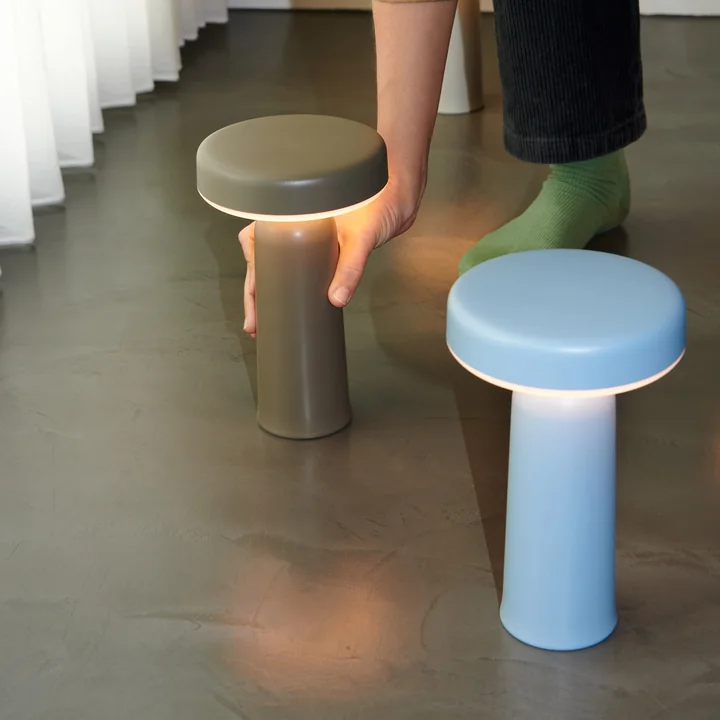 Muuto - Ease Portable LED Outdoor Akkuleuchte, hellblau