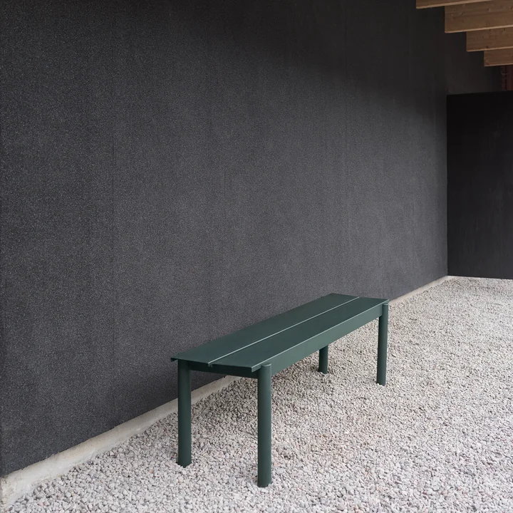 Muuto - Linear Steel Bank, dunkelgrün