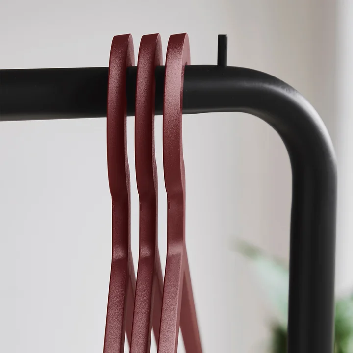 Woud - Illusion Hanger (3er-Set), tiefrot