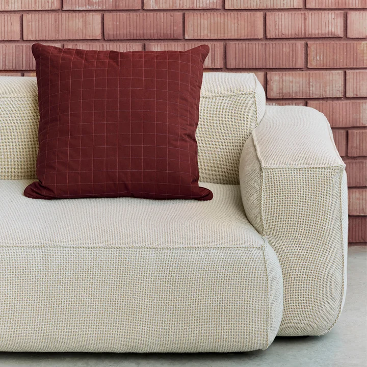 HAY - Dori Kissen, 60 x 60 cm, maroon