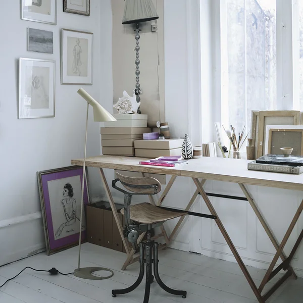 AJ Stehleuchte von Louis Poulsen