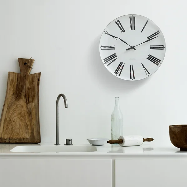 Klassische Wanduhr von Arne Jacobsen
