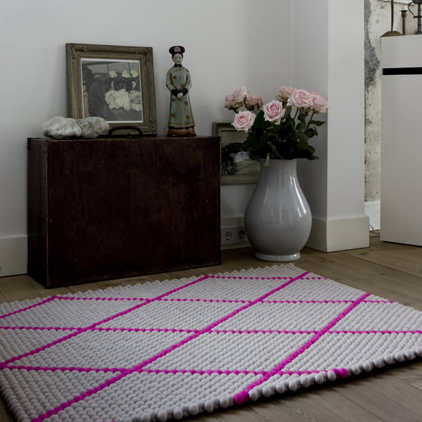 Der Hay - S&B Dot Carpet in hot pink