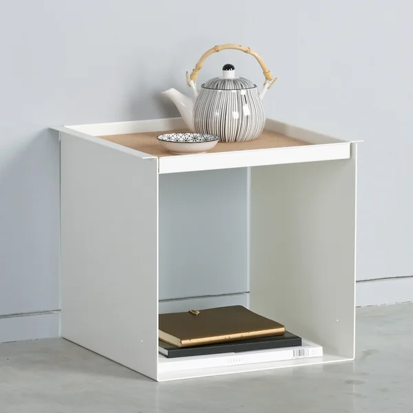 Konstantin Slawinski - YU Tray Table, weiß / kork
