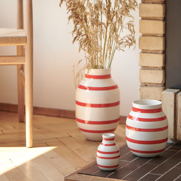 Omaggio Vase von Kähler Design in scarlet
