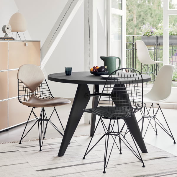 Der Wire Chair DKR von Vitra für Indoor und Outdoor