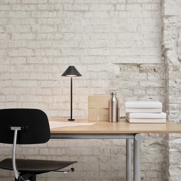 Keglen LED Tischleuchte von Louis Poulsen